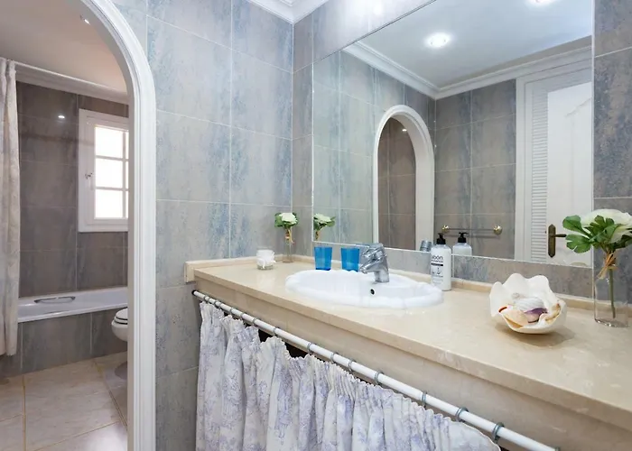 Viva Cumbres - With Pool, Jacuzzi And Sea View Villa *